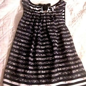 Elle Medium Black/White sleeveless top